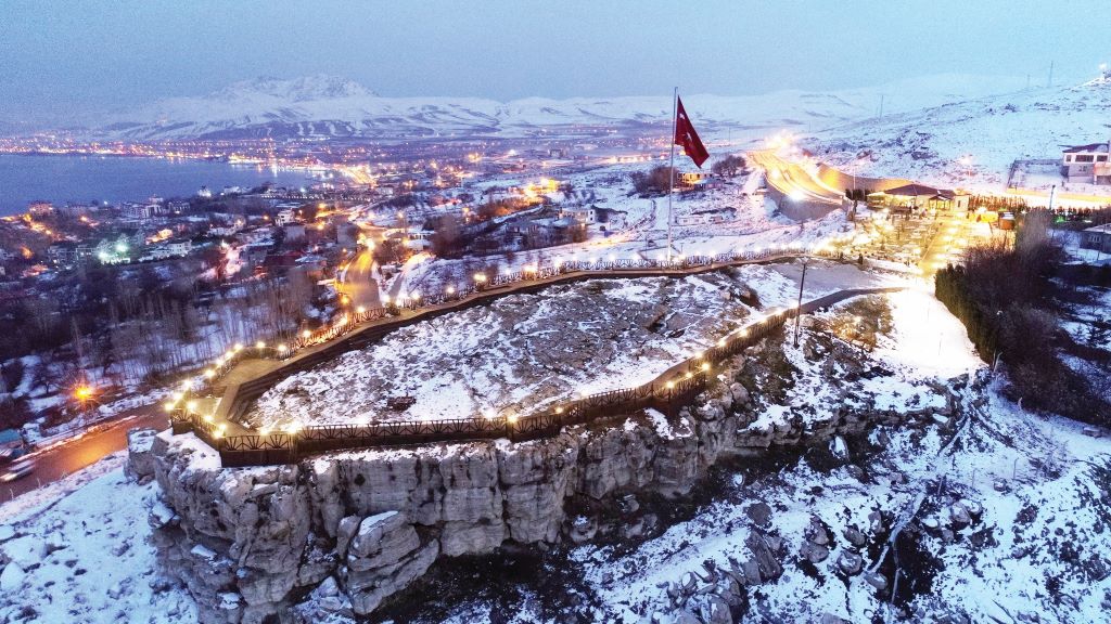 EDREMİT SEYİR TEPESİ