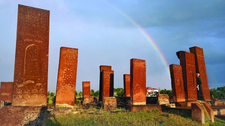 SELÇUKLU MEZARLIĞI